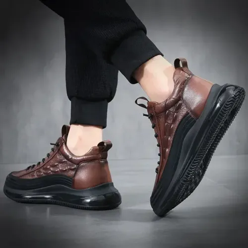 Men Soft Cushion Sneakers Minimalist Daily Style Wear Resistant Bottom Breathable Leisure Shoes For Outdoor Walking Use