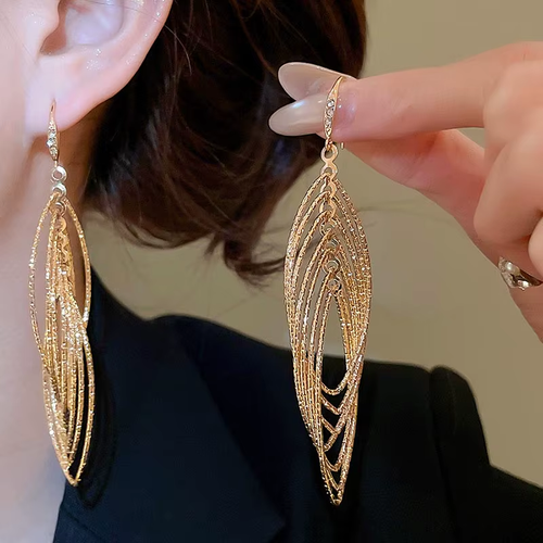 Oval Hollow Long Tassel Dangle Earrings Exaggerated Light Luxury Metal Gold Color Earrings Ear Jewelry Fashion Style Hook