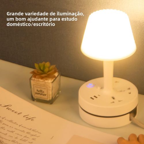 Candeeiro de mesa multifuncional com interface USB e tomada