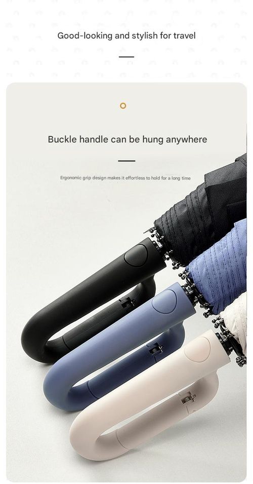 This backpack can hold an extra-large folding umbrella. It features a ring lock design and is a high-quality dual-purpose design suitable for both sunny and rainy days.