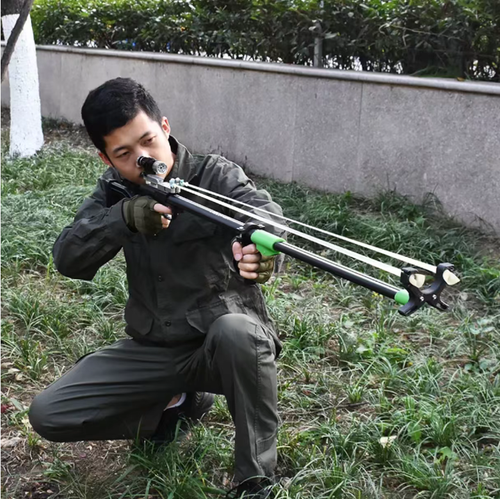 600-meter range, alloy body with excellent durability and shock resistance. The gun-style grip is stable and does not shake. The scope enhances accuracy, allowing you to hit the target precisely wherever you point. The upgraded latex hose has strong rebound force, making it highly effective for outdoor competitions and precise target shooting. Lightweight and portable, it can be easily carried in a bag and ready for action at any time!