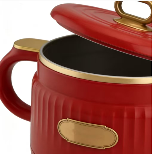 This small electric cooker is a versatile kitchen for one person: It has 6 functions that can be activated by intelligent touch control. It can be used for cooking porridge, noodles, and soup. It comes with a draining basket to separate the soup and noodles for easy cleaning. 0.5 - 24 hours reservation + 40 - 90℃ insulation. Its milky appearance is of high quality, adding a warm and cozy atmosphere to a solitary meal.