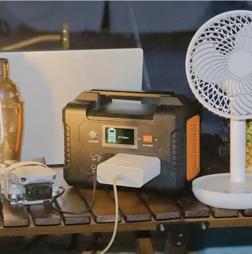 This FlashFish E200 outdoor portable power bank features a 200W pure sine wave AC output, is compatible with AC DC USB multiple interfaces, and supports dual charging modes of mains power and solar energy. With a lightweight and portable design weighing 1.85kg, it is equipped with intelligent digital display and multiple safety protections, making it a reliable power source for camping, car trips, and family emergencies.