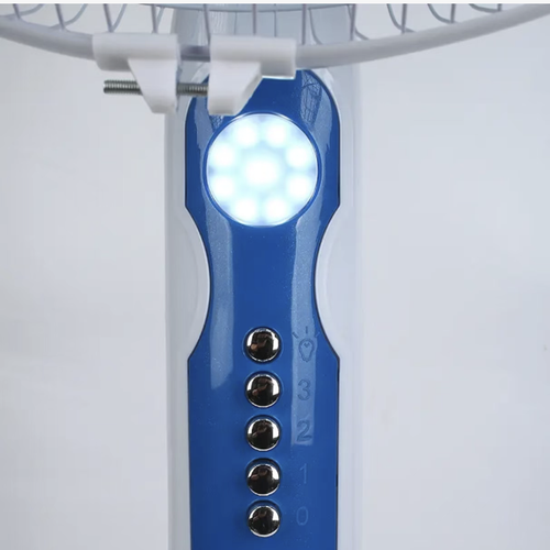 This solar-powered charging fan supports solar charging and has a long battery life. It can rotate its head in strong winds and comes with LED lighting. It can also charge your phone in an emergency. It is portable and lightweight, suitable for outdoor camping, construction sites, and emergency situations during power outages. It is a multifunctional and practical cooling device. It enables you to handle every trip and crisis with ease.