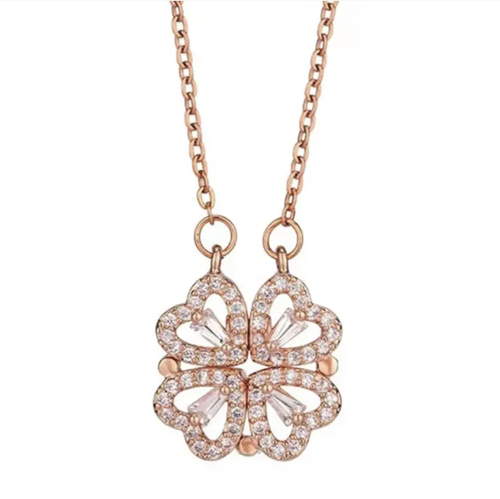 Magnetic double-wrappable four-leaf clover necklace. When closed, it forms a four-leaf clover, when opened, it becomes a heart shape. One chain can be worn twice. The micro-set zirconia gives off a luxurious glow, and the rose gold enhances skin tone. The chain body is comfortable and versatile, suitable for use as a birthday gift, embodying both appearance and sentiment. It is a niche piece of jewelry that is appropriate for both giving as a gift and for personal use.