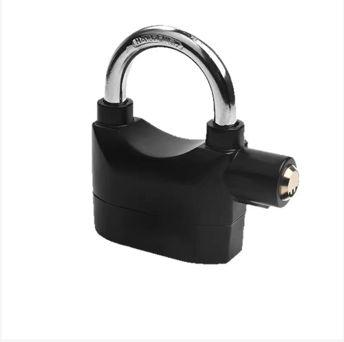 U-shaped vibration alarm lock, with thickened metal lock frame. It triggers a high-decibel alarm upon being tampered with or shaken. It can be opened with a mechanical key. It is suitable for outdoor use and is suitable for protecting electric vehicles, motorcycles, gateways, and storage cabinets. It belongs to an auxiliary security device and can serve as a warning and deterrent. It is recommended to be used in conjunction with other anti-theft methods.
