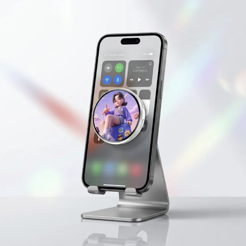 AI Dynamic Electronic Lipstick, round high-definition display, supports playing dynamic GIF images, has its own sound function. Supports customizing materials and creating AI selfies. Comes with two installation methods: back clip pin and magnetic attachment. Can be worn on a bag or placed on a table. USB charging for power supply. Trendy anime-themed decorative accessory. Suitable for anime exhibitions, daily wear and collection.