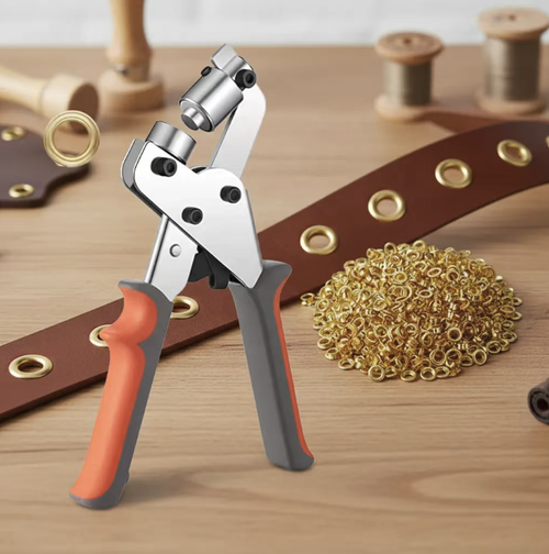 10mm manual eye-punching pliers set, equipped with 300 gold and silver colored eye-punches and a black cushion plate. The lever structure is force-saving and the handle is anti-slip. It can punch and rivet eye-punches into fabrics such as canvas, leather, and banner cloth to reinforce the fabric holes. It is convenient for single-person operation. During the work, be careful to avoid thick layers of fabric and properly maintain the tools.