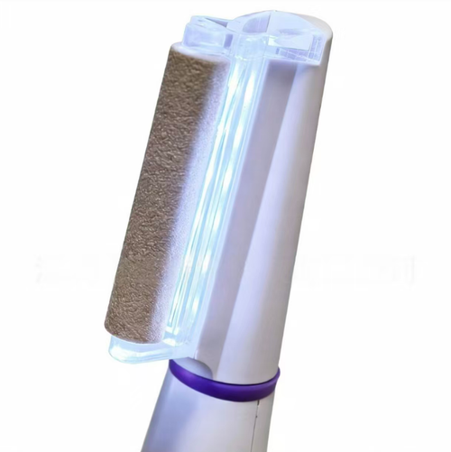 Lady LED lighting hair removal razor, suitable for trimming facial hair and body hair. It comes with a built-in illuminator to clearly show fine and short hairs. The floating blade surface fits the curvature of the skin, and is equipped with multiple replaceable blades. It is paired with a charging and storage base for charging and power supply. When using, keep the skin dry. Sensitive skin is recommended to try a small area first.