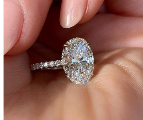 Luxury Classic Geometric 18K Gold Plated Brass Zircon Engagement Ring with Claw Setting for Women's Wedding Anniversary
