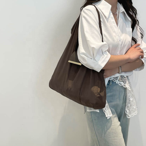New Arrival Women Foldable Keychain Tote Bag Nylon Roll up Portable Under Recycled Nylon Shoulder Bag Shopping Bag Black