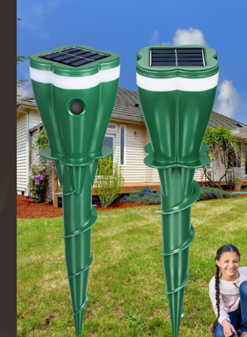 Courtyard Snake Deterrent Ultrasonic Electronic Bird Repeller Pest-and Cat-control Solar-powered Rodent Repellent