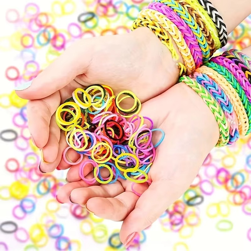Popular small, disposable rubber bands for children—perfect for tying hair.