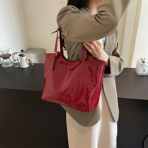 Retro Soft Pu Leather Women Shoulder Bag Large Capacity Simple Ladies Handbags Solid Color Portable Commuter Female Tote Bags