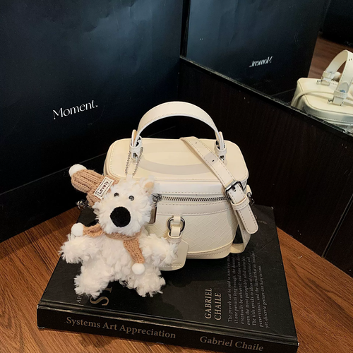2025 Women's Retro Single-Shoulder Woven Pattern Hand-held Box Bag a Niche and Fashionable High-Appeal Shoulder Bag