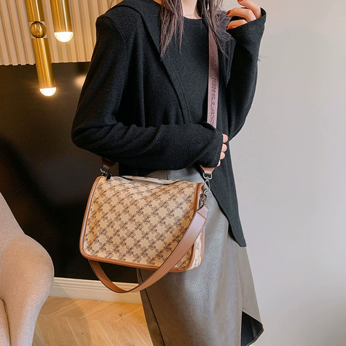 2025Women's New Style Vintage Shoulder Handbag Casual Fashion Crossbody Bag Large Capacity Simple Ladies Handbag