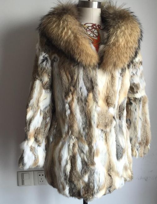 Real Soft Raccoon Collar