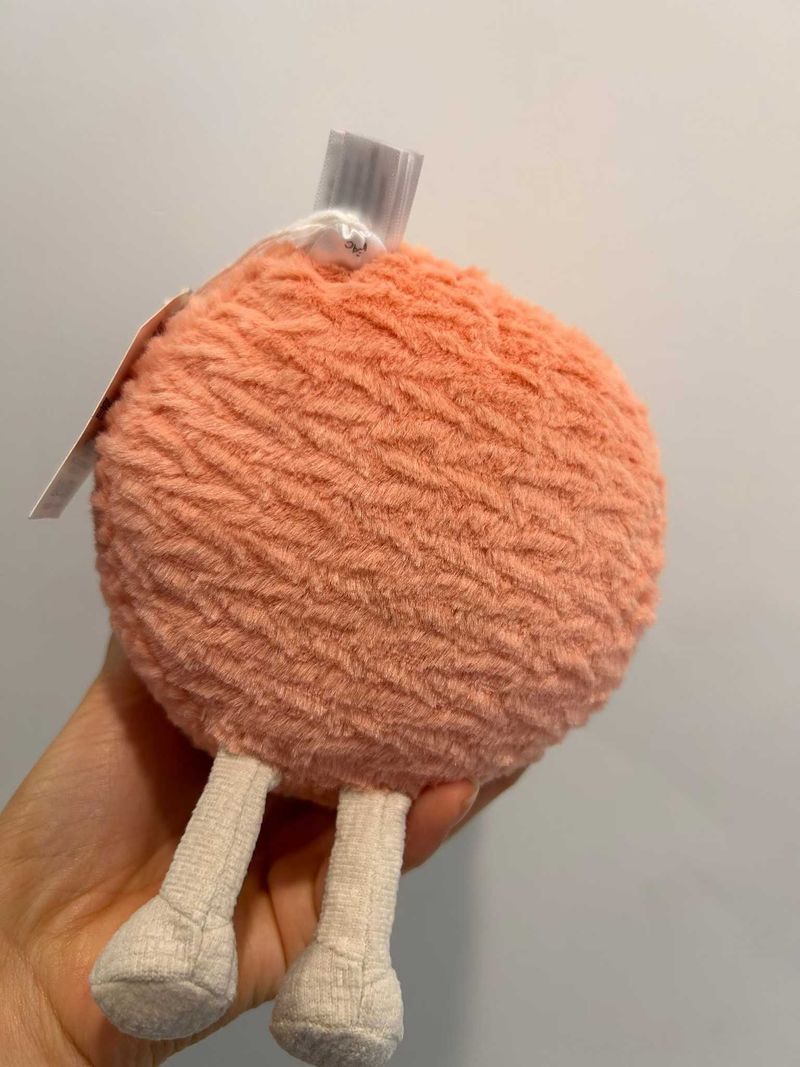 Amuseables Melbie Peach Cake