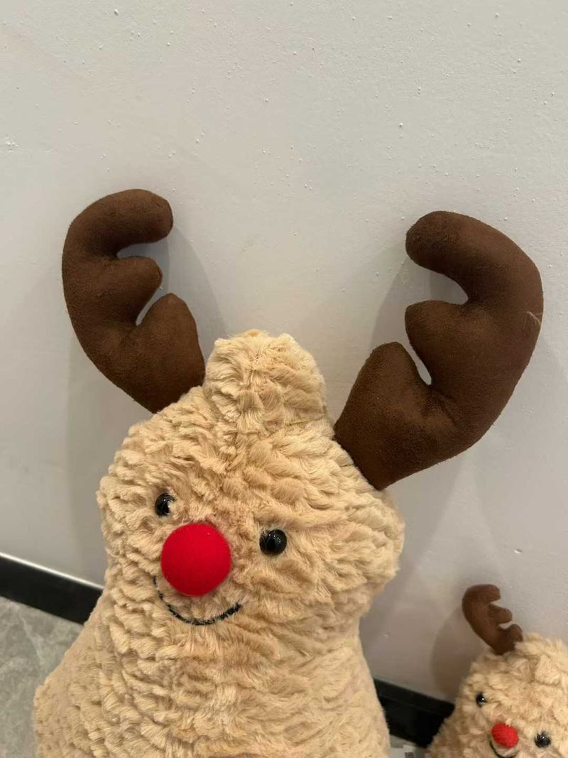 Amuseables Peanut Reindeer - Large