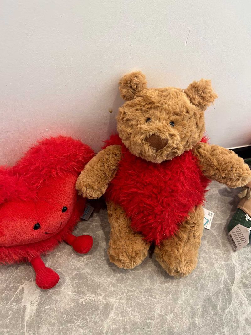 Bartholomew Bear 'Heartthrob'