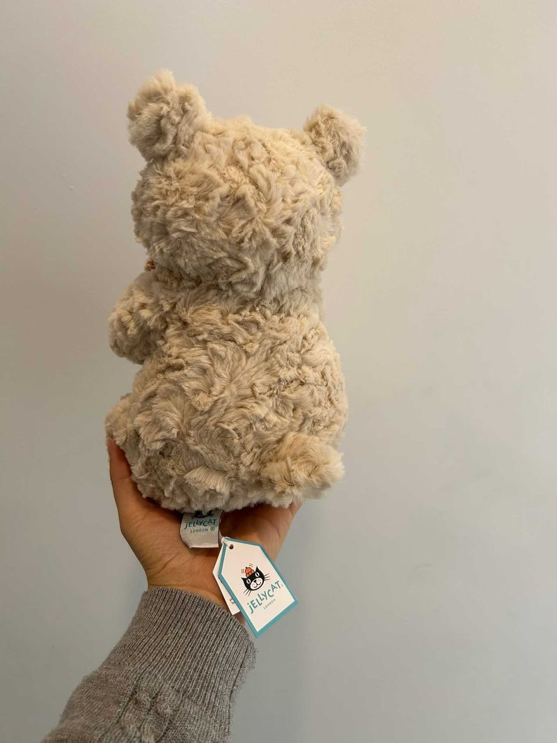 Oatus Bear with Ice Cream us