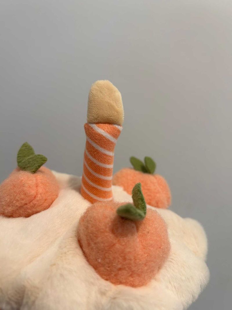 Amuseables Melbie Peach Cake