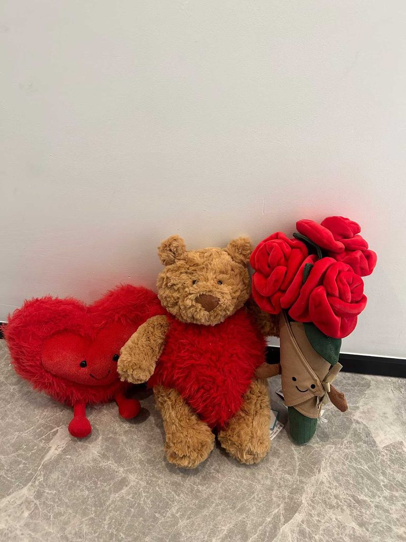 Bartholomew Bear 'Heartthrob'