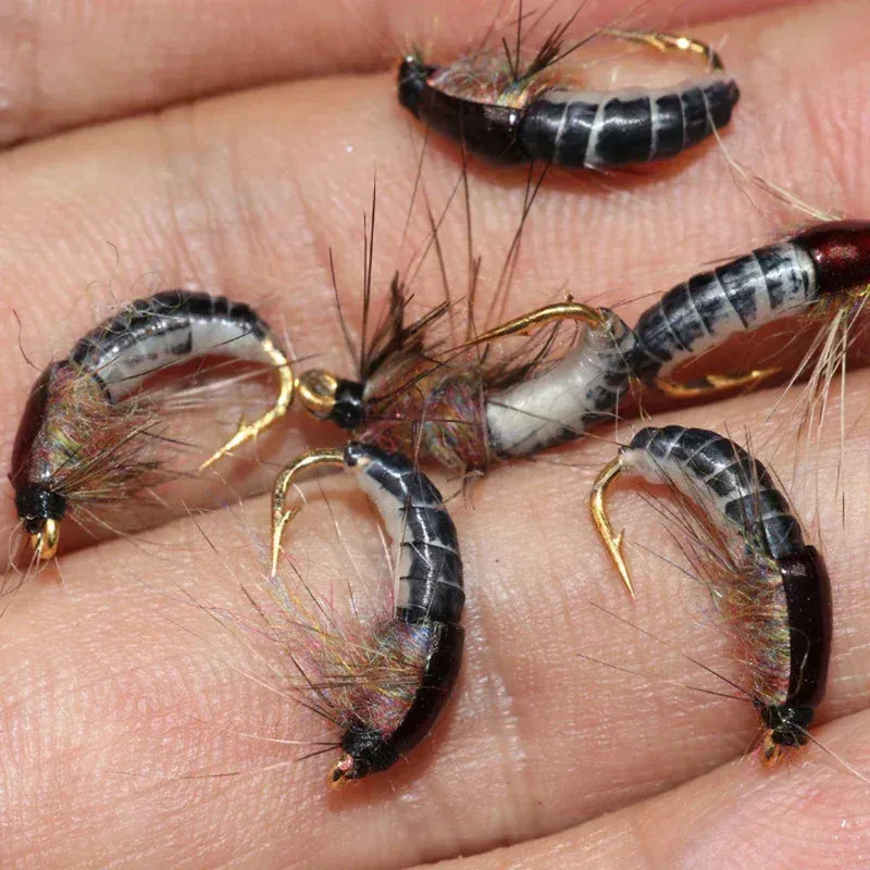 6PCS Fishing Lures Fly Deer Hair Beetle Trout Fly Fishing