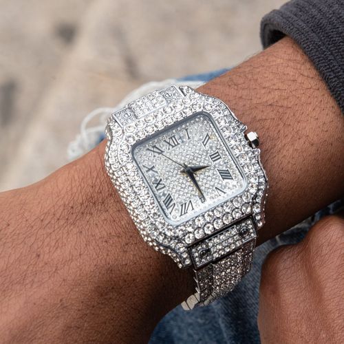 Luxury Diamond Men Women Watches Gold Watch Ladies Wrist WatchLuxury Rhinestone Unisex Bracelet Watches Female Clock 2025 New