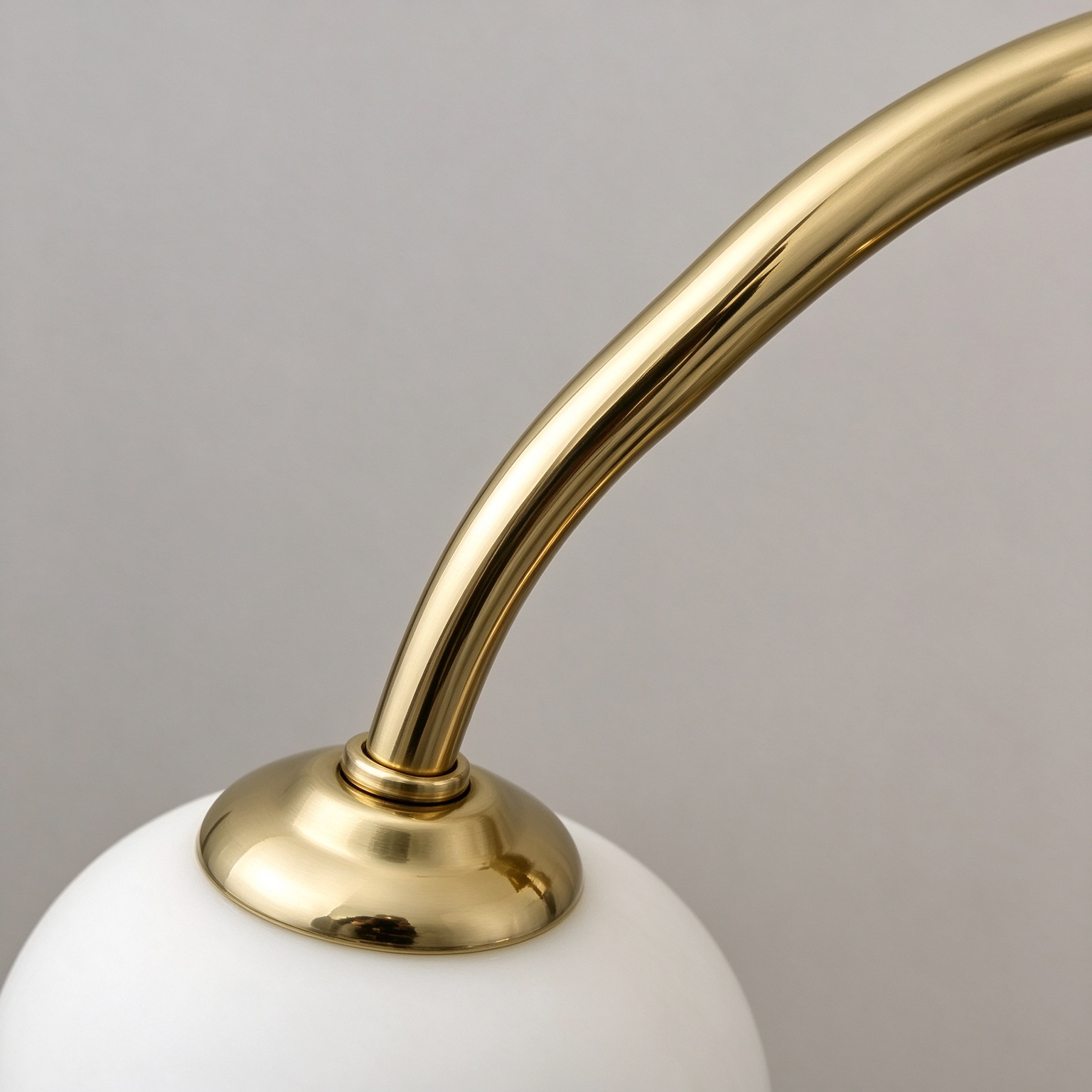 Polished Gold Finish