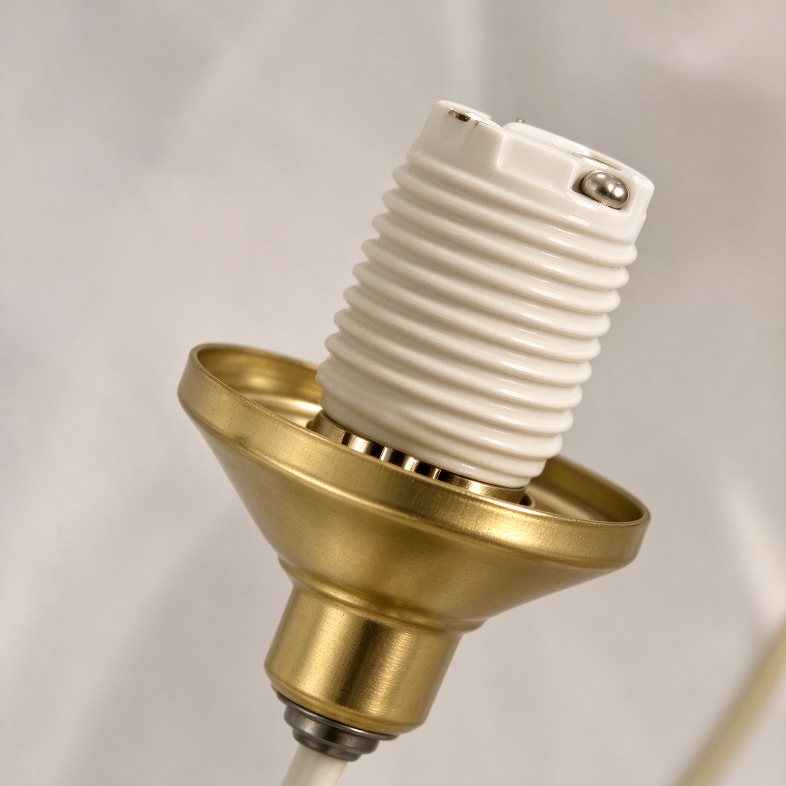 G9 Light Socket
