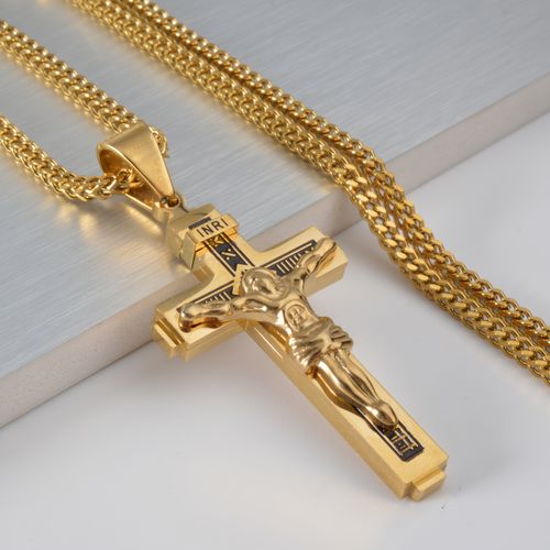 Cross‑shaped necklace