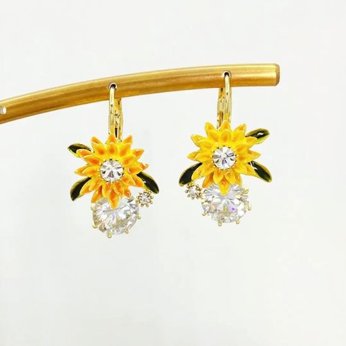Vibrant Daisy Dangle Earrings – Your Go-To For Effortless Style! 🌸