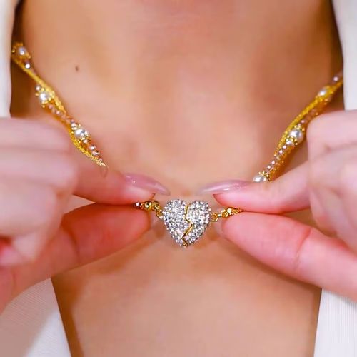 Magnetic Heart Pearl Necklace - Timeless Elegance for Every Outfit ✨