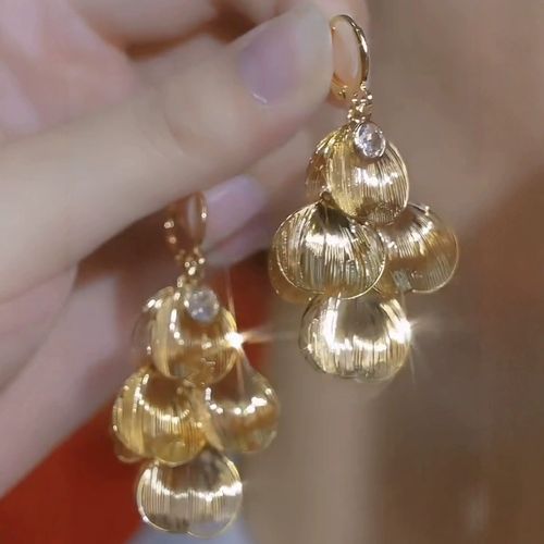 Elevate Your Look with Gold Leaf Tassel Earrings – Shine Bright on Every Occasion