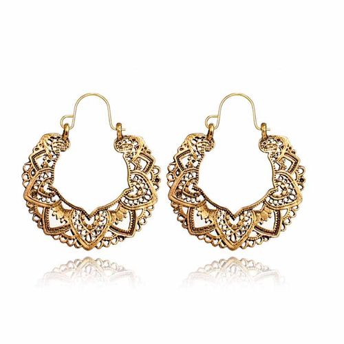 Vintage Exaggerated Hollow Pattern Drop Earrings – Timeless Statement Piece ✨