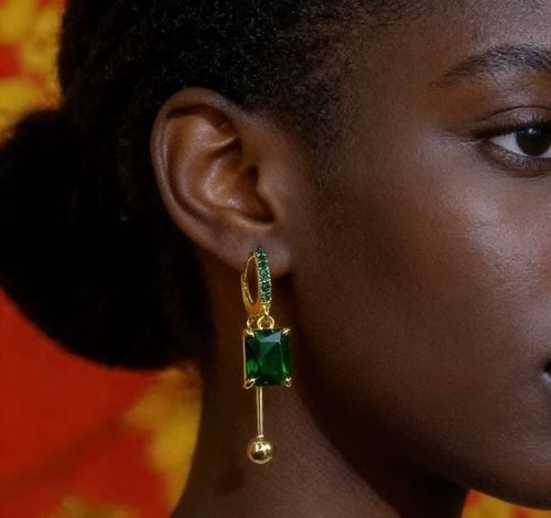 Elevate Your Style with New Emerald Square Zircon Huggie Earrings