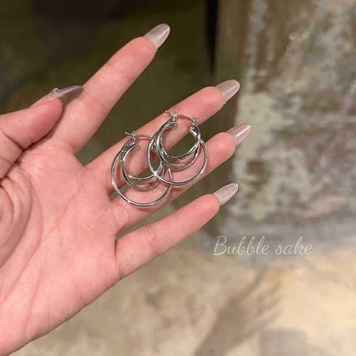 Vintage Metal Triple Hoop Earrings - Minimalist Elegance for Every Look