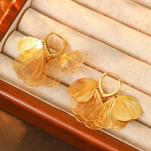 Dainty Butterfly Wing Tassel Earrings | Minimalist Luxury for Her（The color appears golden.）