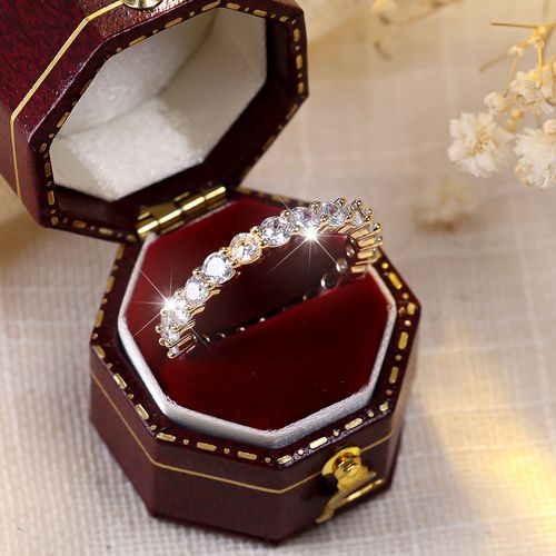 Simulated zircon starry sky ring