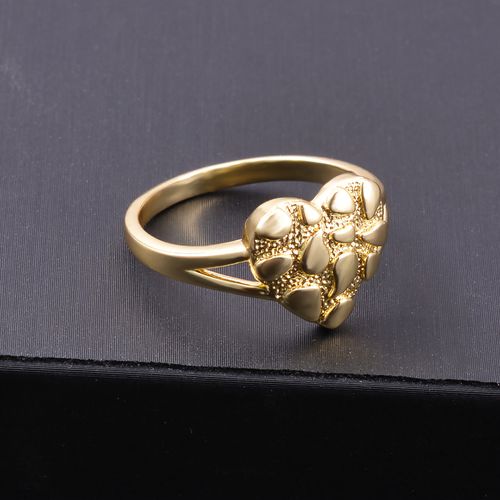 women heart nugget ring