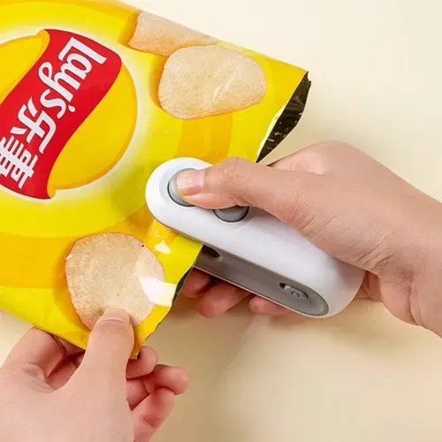 Portable Mini Bag Sealer Handheld USB Rechargeable Bag Sealing Machine 2 in 1 Food Plastic Bag Heat Sealer With Cutter