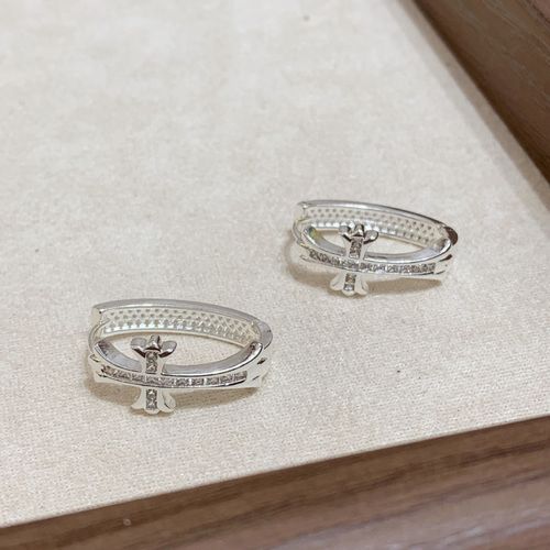 Sweet and cool cross-shaped stone-set earrings, versatile, niche, high-end, retro, fashionable, hip-hop, unique earrings