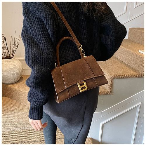 High-quality textured bag, matte finish, versatile single-shoulder, cross-body, and hand-held hourglass-shaped women's bag.