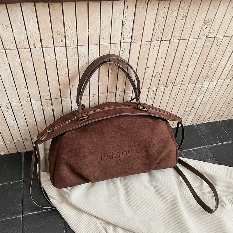 Korean version of Maillard hand-held tote bag women's 2025 autumn and winter new style retro versatile shoulder bag commuter messenger bag