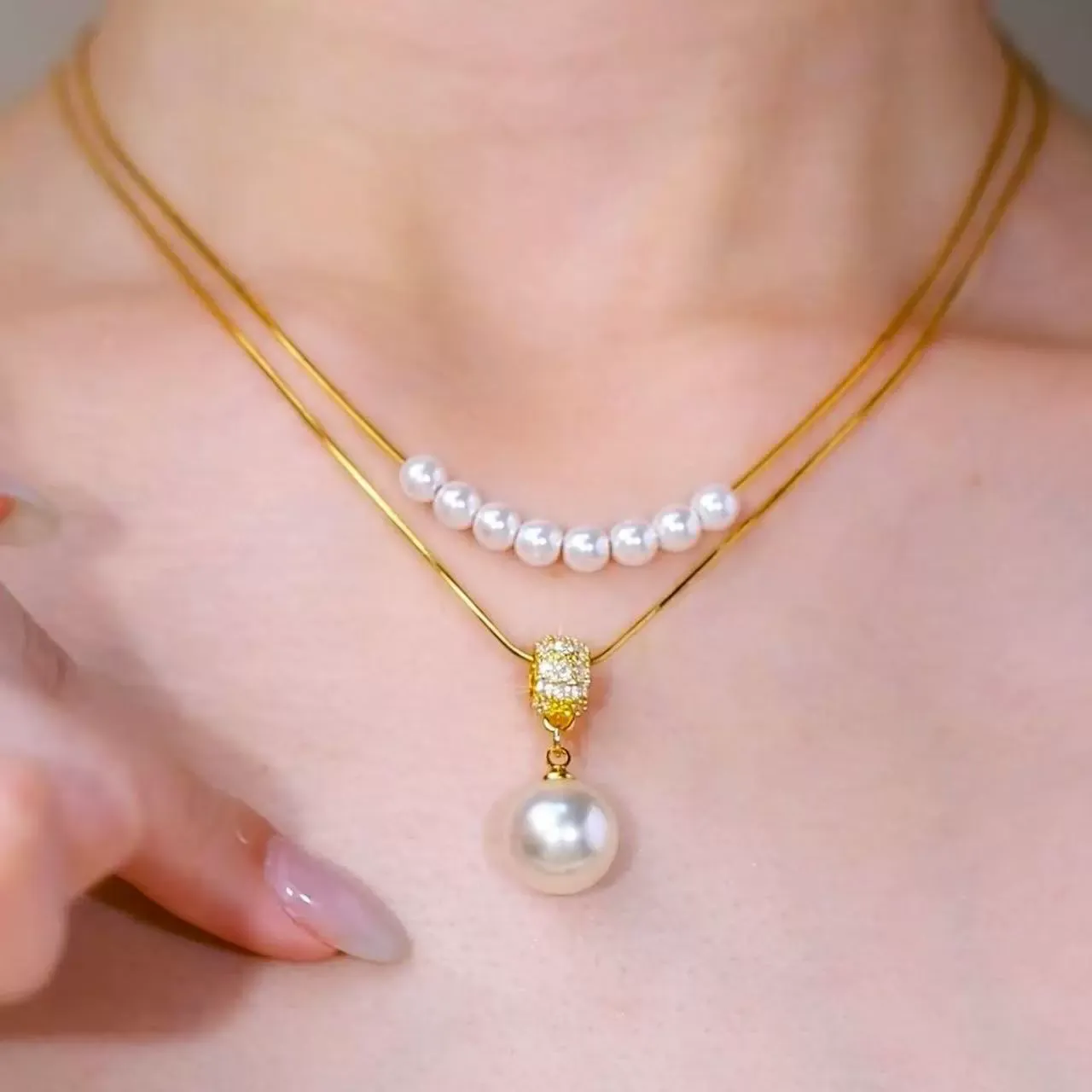 Double-layer water drop pendant pearl necklace 2025 new style light luxury high-end clavicle chain versatile popular necklace for women