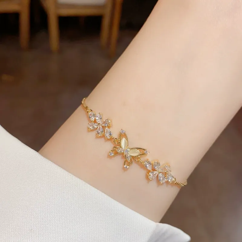 French light luxury micro-inlaid exquisite butterfly bracelet ins trendy versatile temperament creative pull-out bracelet hand jewelry