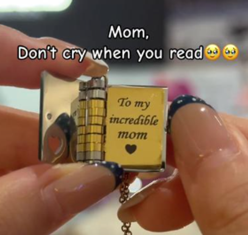 Titanium Steel Collarbone Chain for Mom! New Openable Pendant + Gentle Elegant Design, Durable & Hypoallergenic Titanium Steel, Top Choice for Daily Festival Gifts!