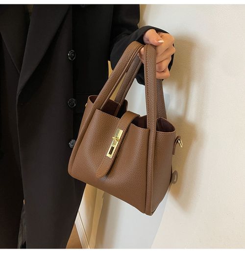 Simple high-end bag for women, fashionable and versatile retro commuter messenger bag, textured portable bucket bag