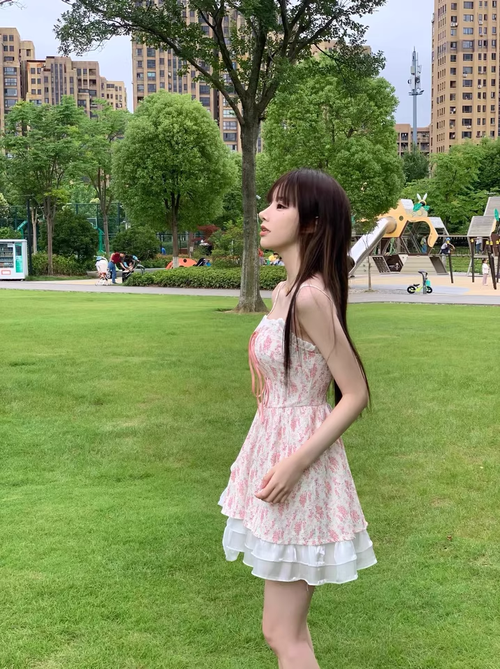 油畫秘境～夏裝俏皮可愛甜美抽繩吊帶碎花連衣裙小個子新款裙子